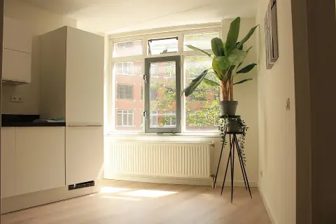 Maisonette de dos dormitorios Clioplein 11, La Haya - En alquiler