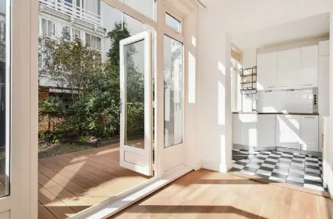 Appartement meublé au rez-de-chaussée, Middelburgsestraat, La Haye - À louer
