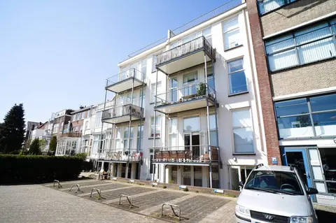 Espacios de estacionamiento Laan van Meerdervoort, La Haya - En alquiler