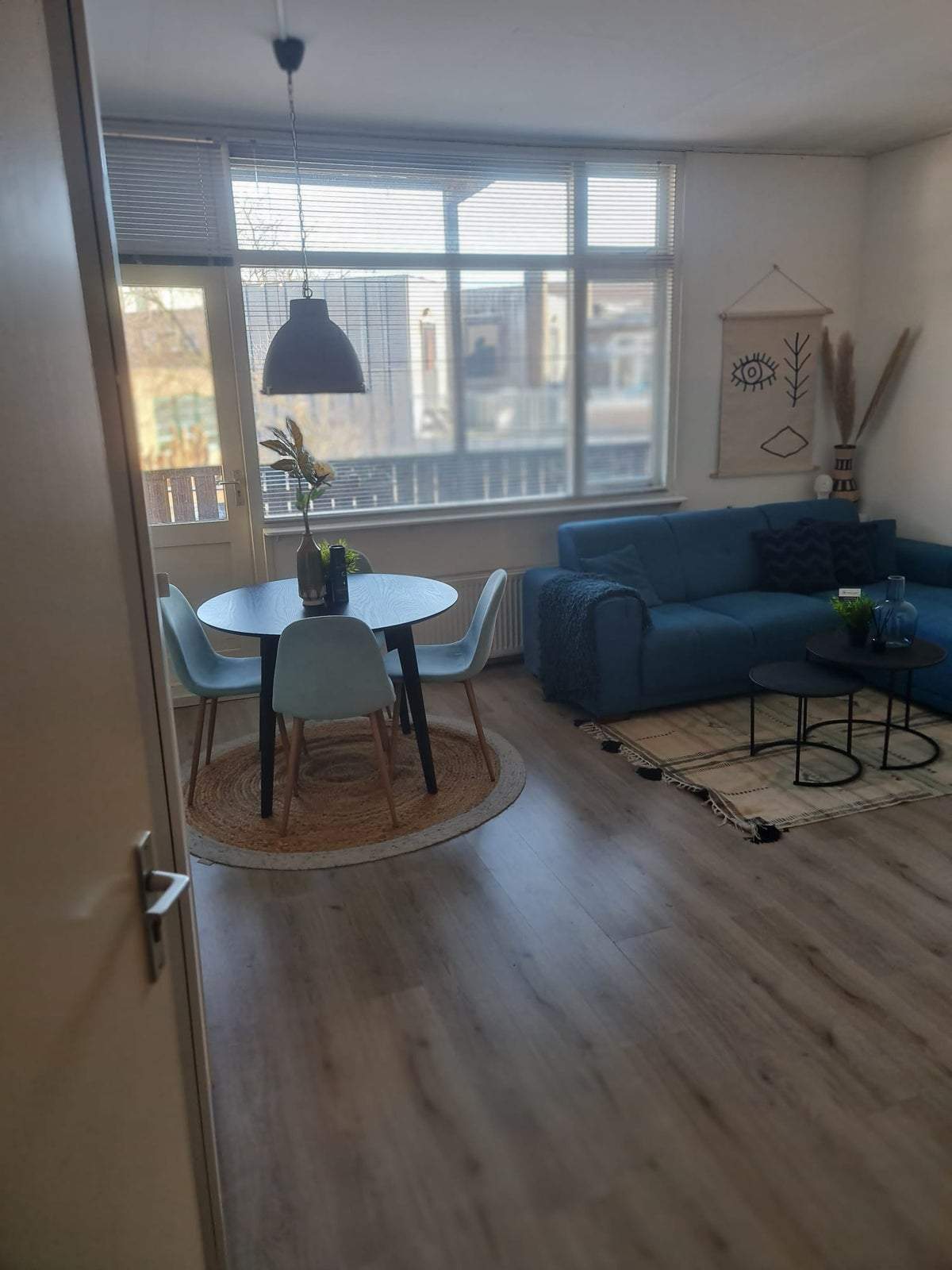 Image 3 of 23