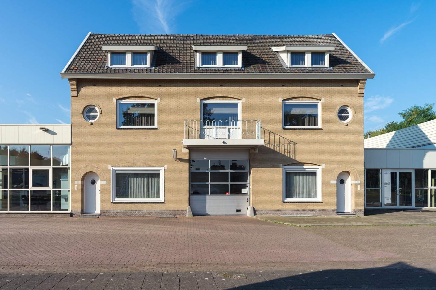 Afbeelding 1 van 12