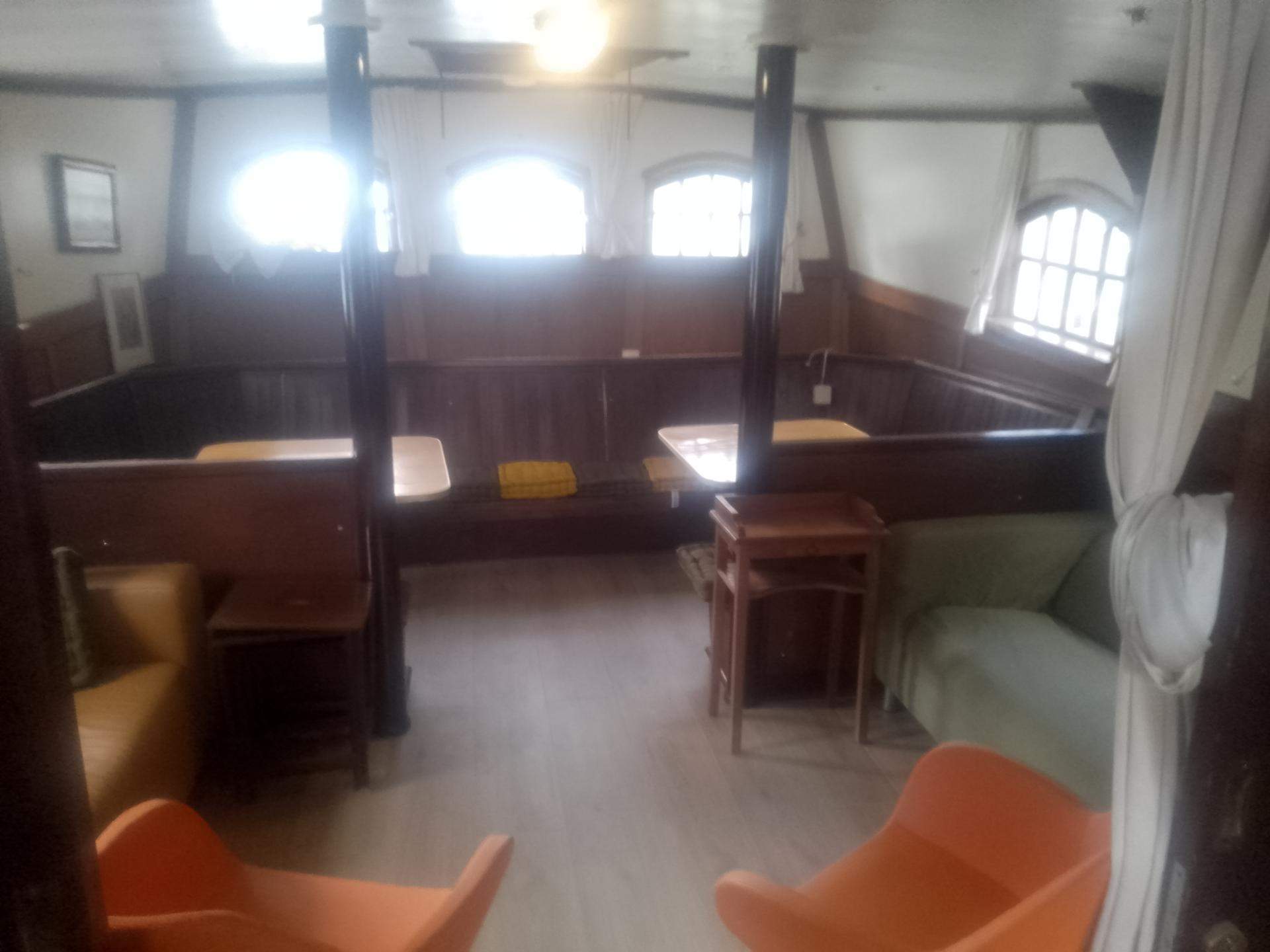 Image 2 of 7