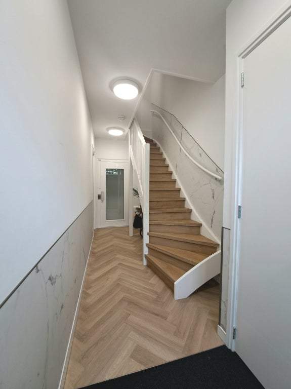 Bild 2 von 19