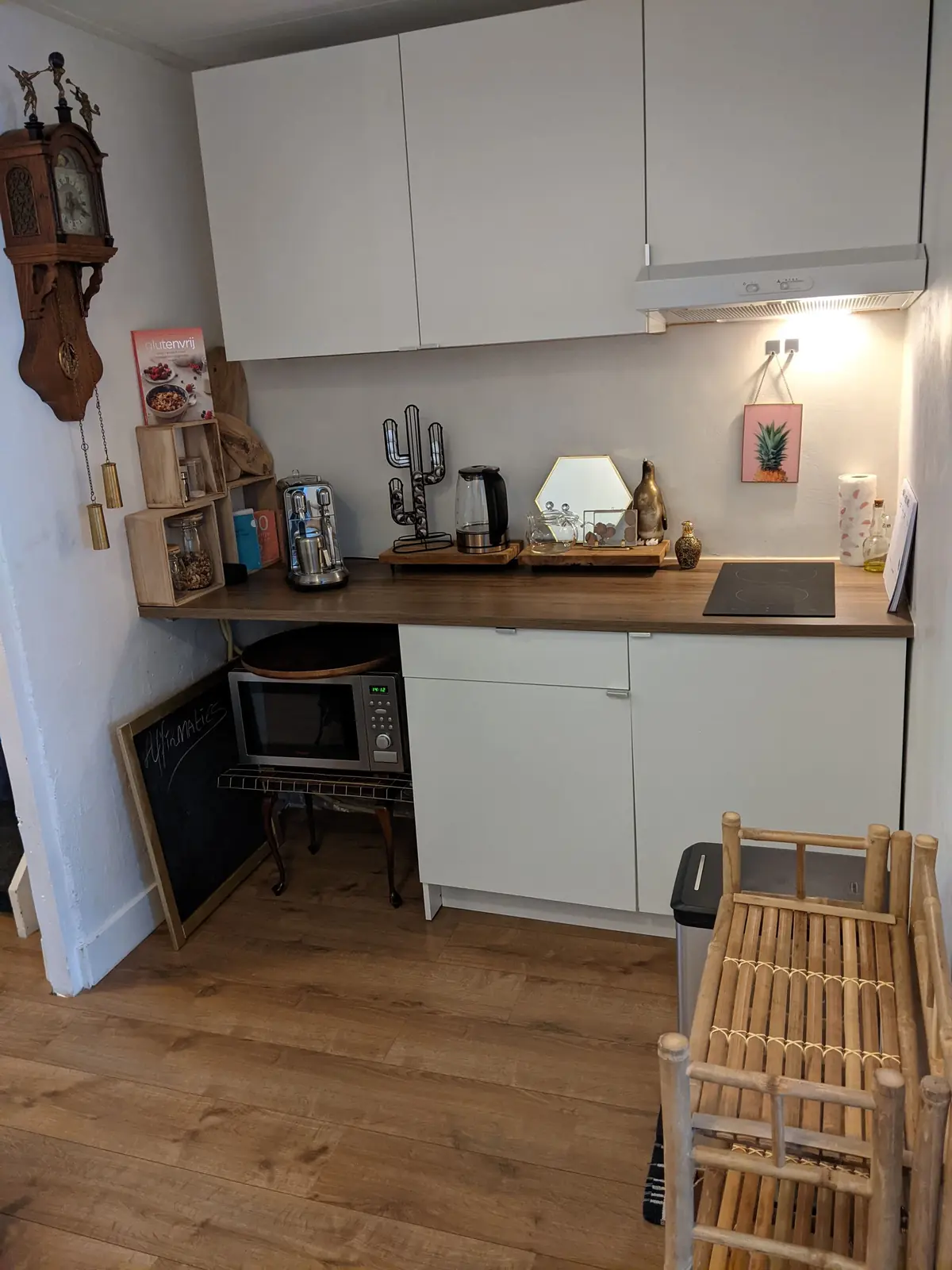 Image 3 of 5