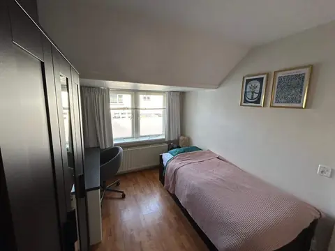 Room 2e Nieuwstraat, Hilversum - For Rent