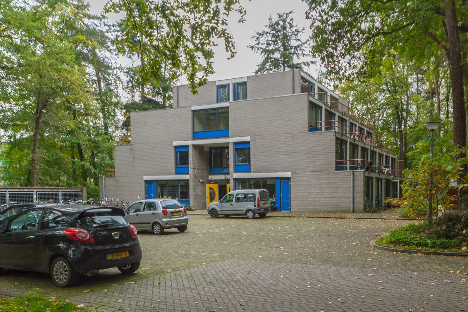 Image 1 of 3