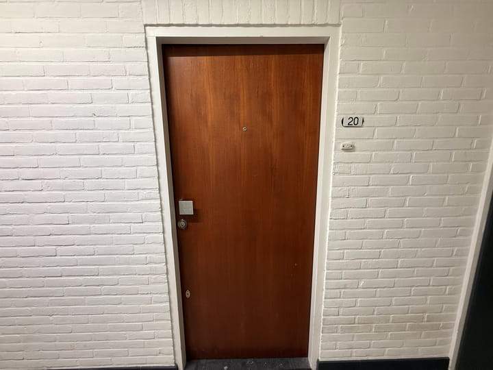 Image 2 of 24
