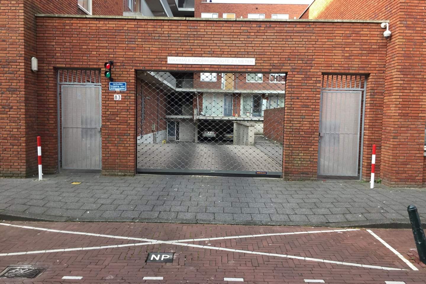 Afbeelding 2 van 12