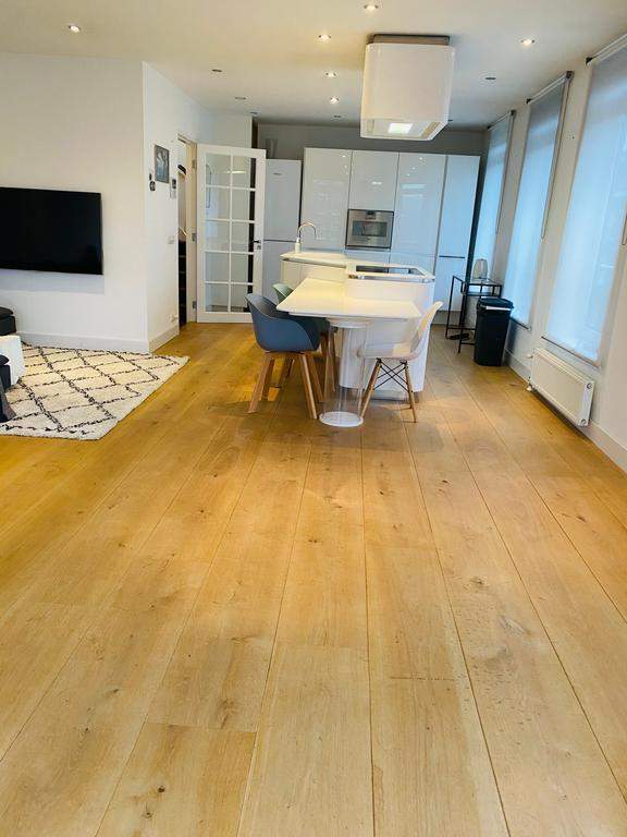 Bild 2 von 48