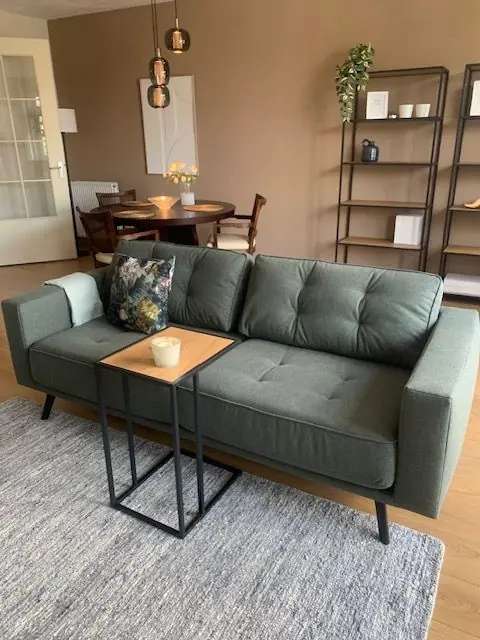 Image 3 of 23