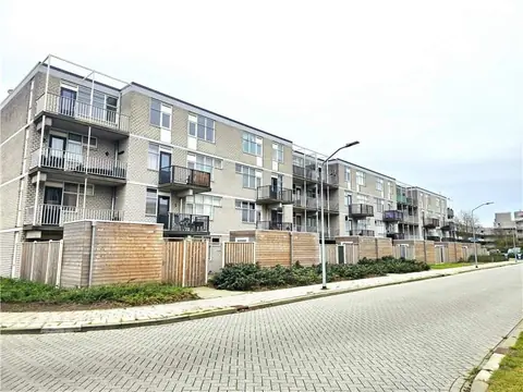 Erdgeschosswohnung in Grietenij 16 25, Stadshart, Lelystad