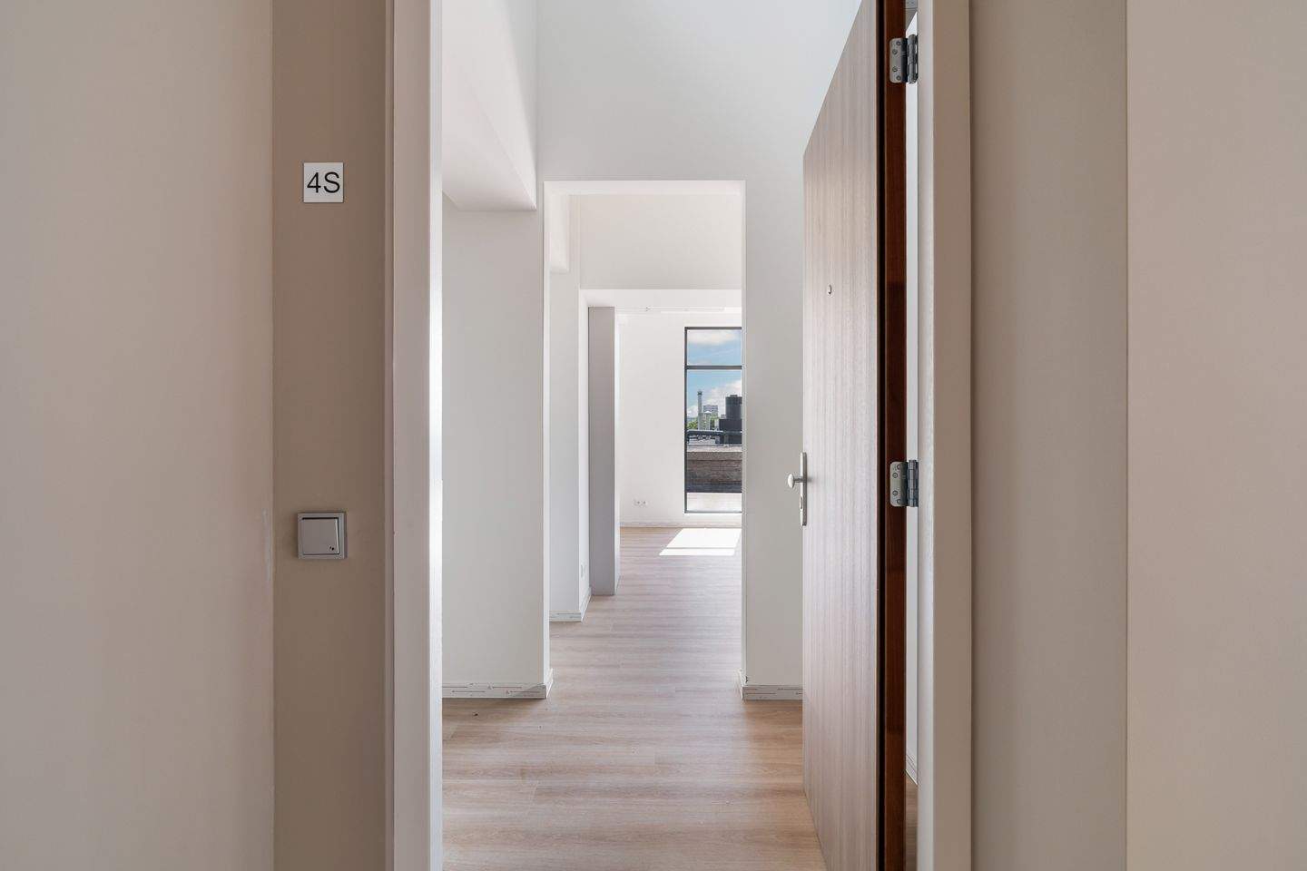 Image 4 of 17