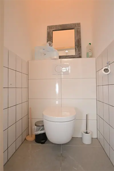Image 10 of 14