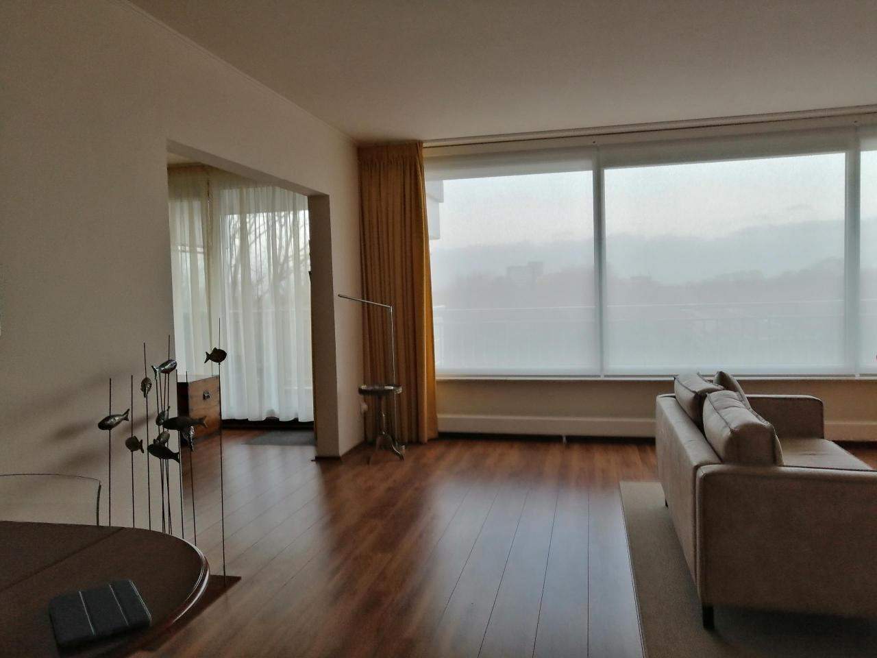 Bild 1 von 10