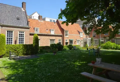 Appartement Rénové Elisabeth Gasthuishof, Leiden - À Louer