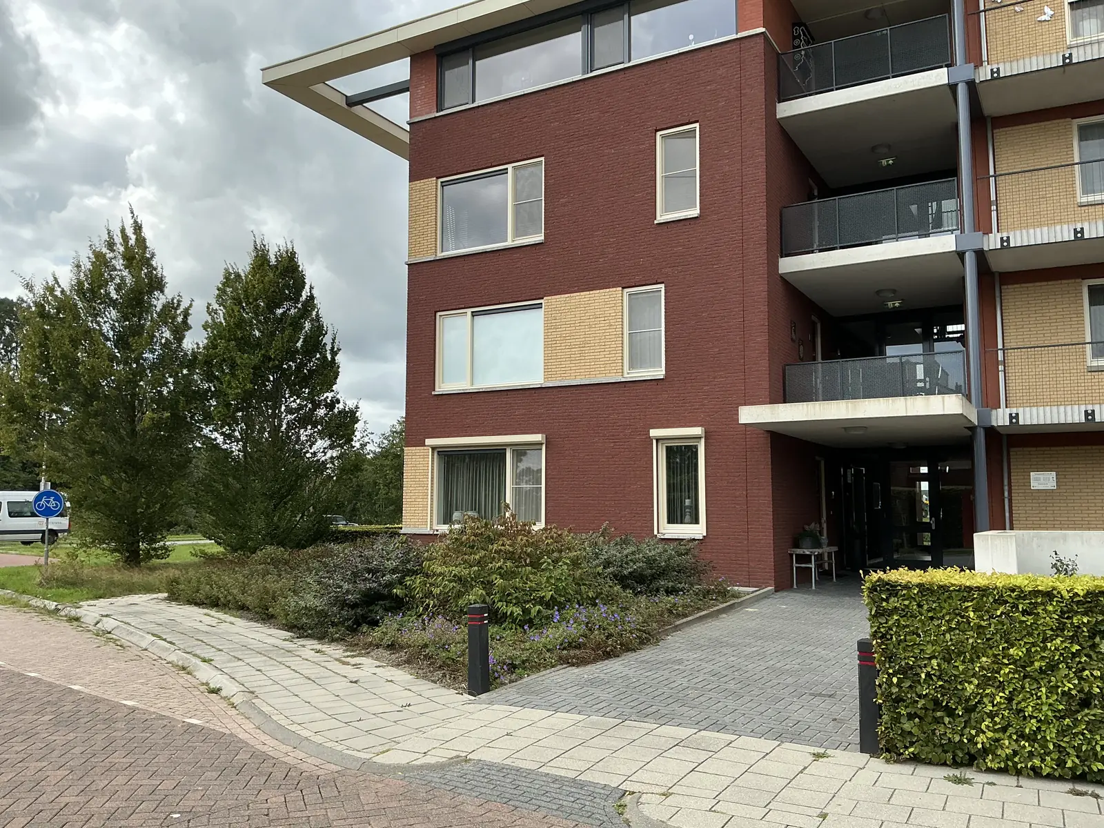 Afbeelding 1 van 9