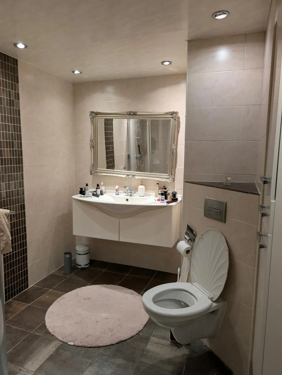 Image 15 of 29