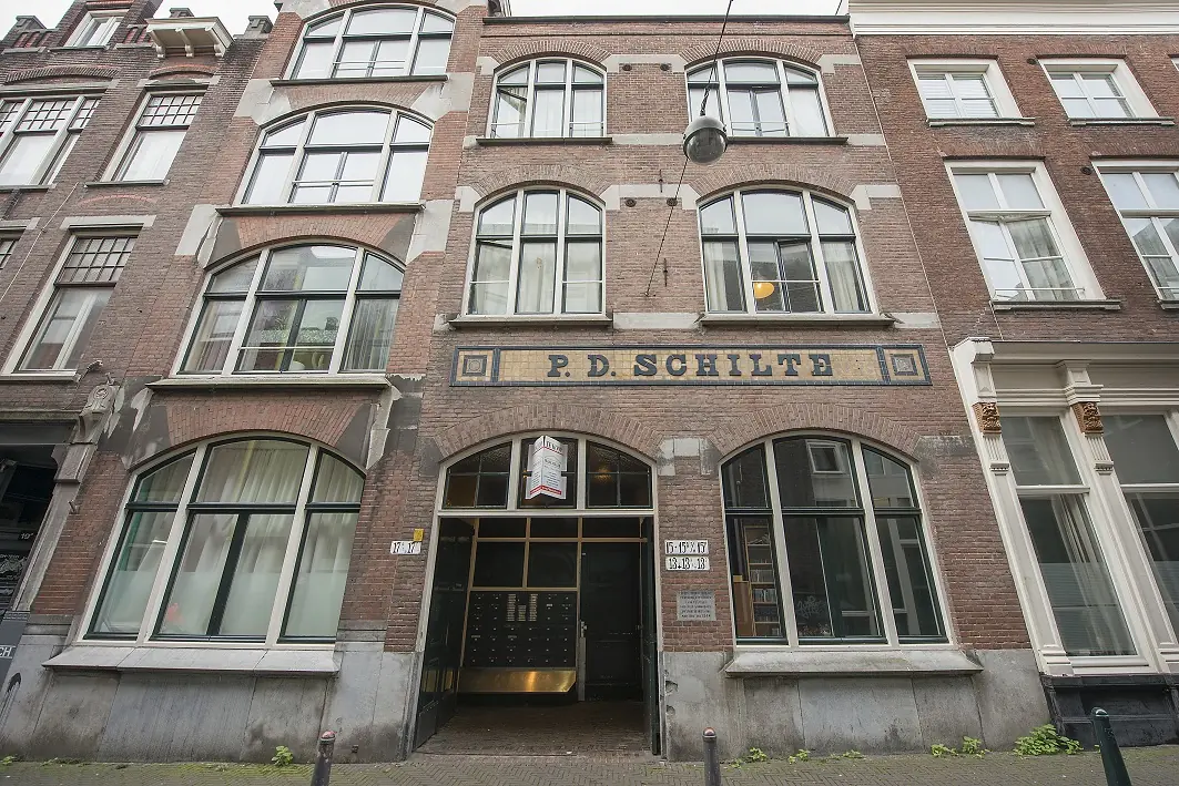 Independent Student Room Nieuwstraat 15-B, The Hague - For Rent