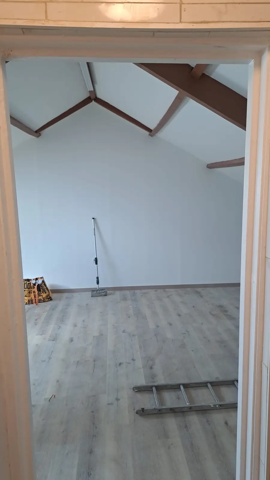 Image 2 of 3