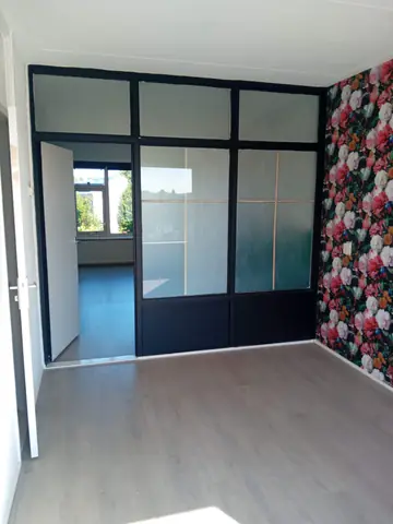 Apartamento sin amueblar de 2 dormitorios en Schultestraat, Assen - En alquiler
