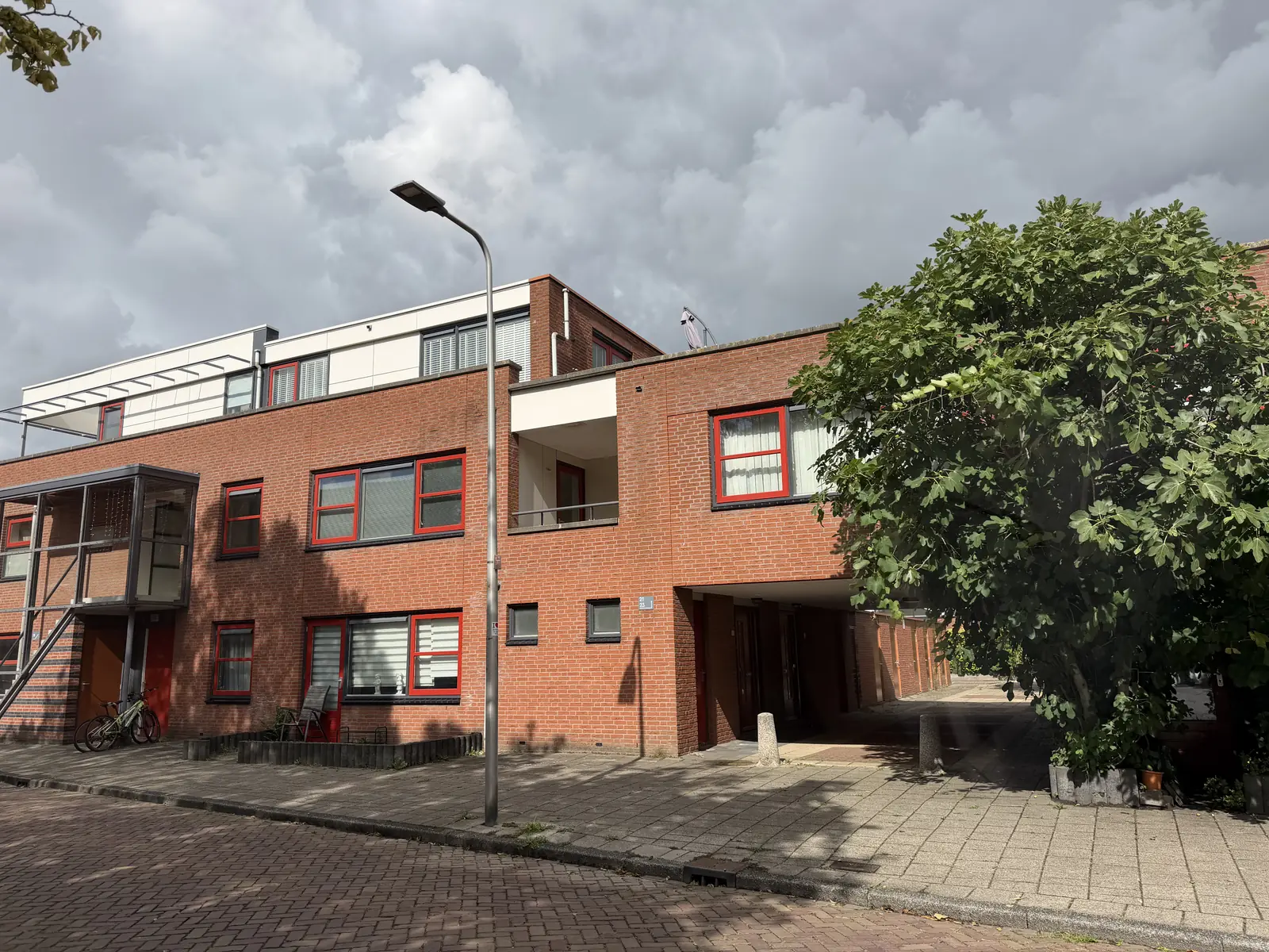 Image 1 of 31
