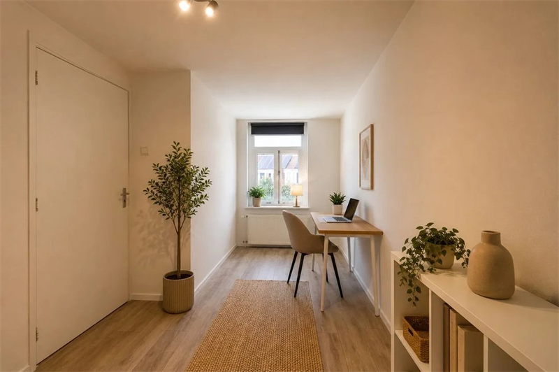 Image 7 of 8