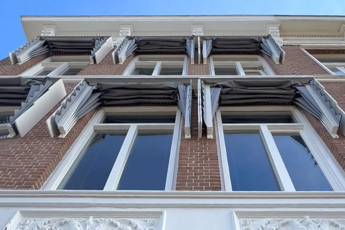 Afbeelding 2 van 30