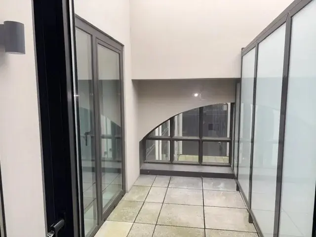 Image 15 of 18