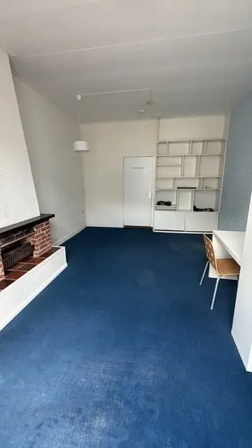 Image 2 of 10