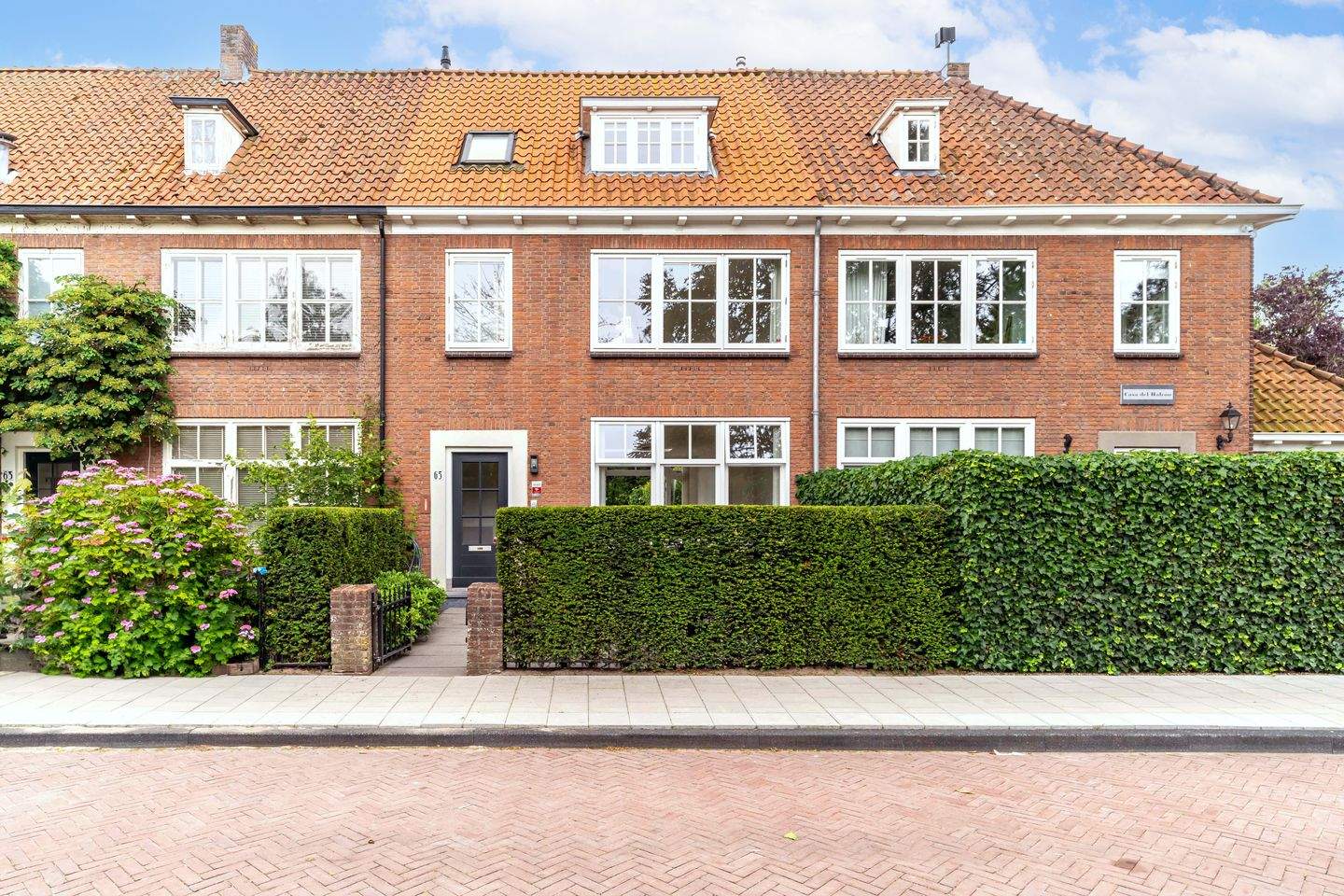 Afbeelding 1 van 12