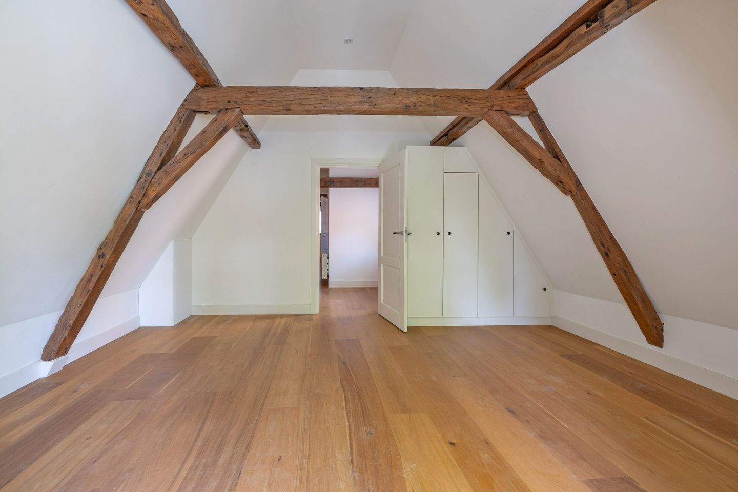 Image 14 of 24