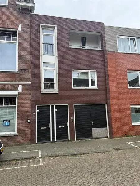 Image 6 of 19