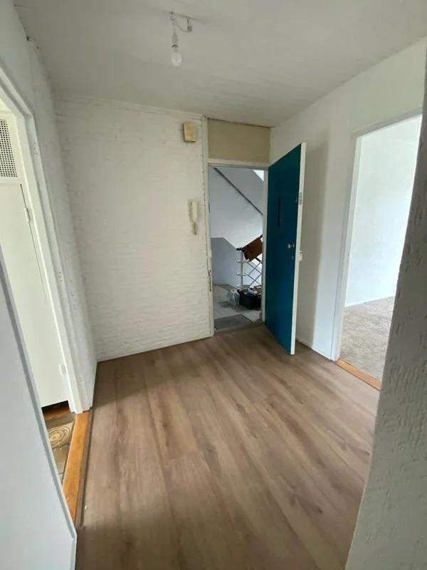 Image 5 of 10