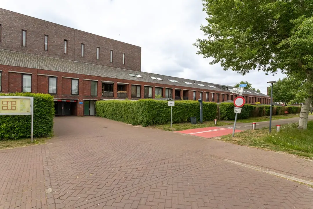 Image 52 of 60