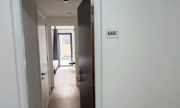 Image 11 of 11