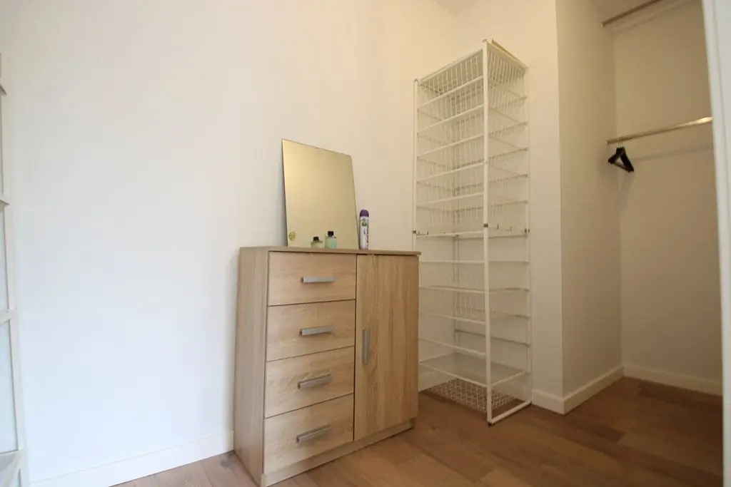 Image 10 of 17