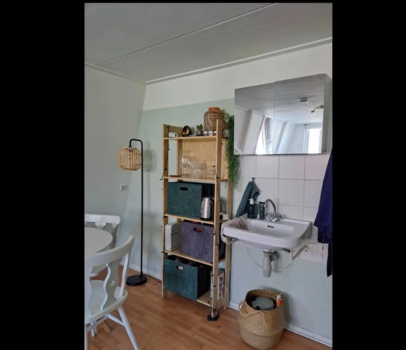 Image 2 of 5