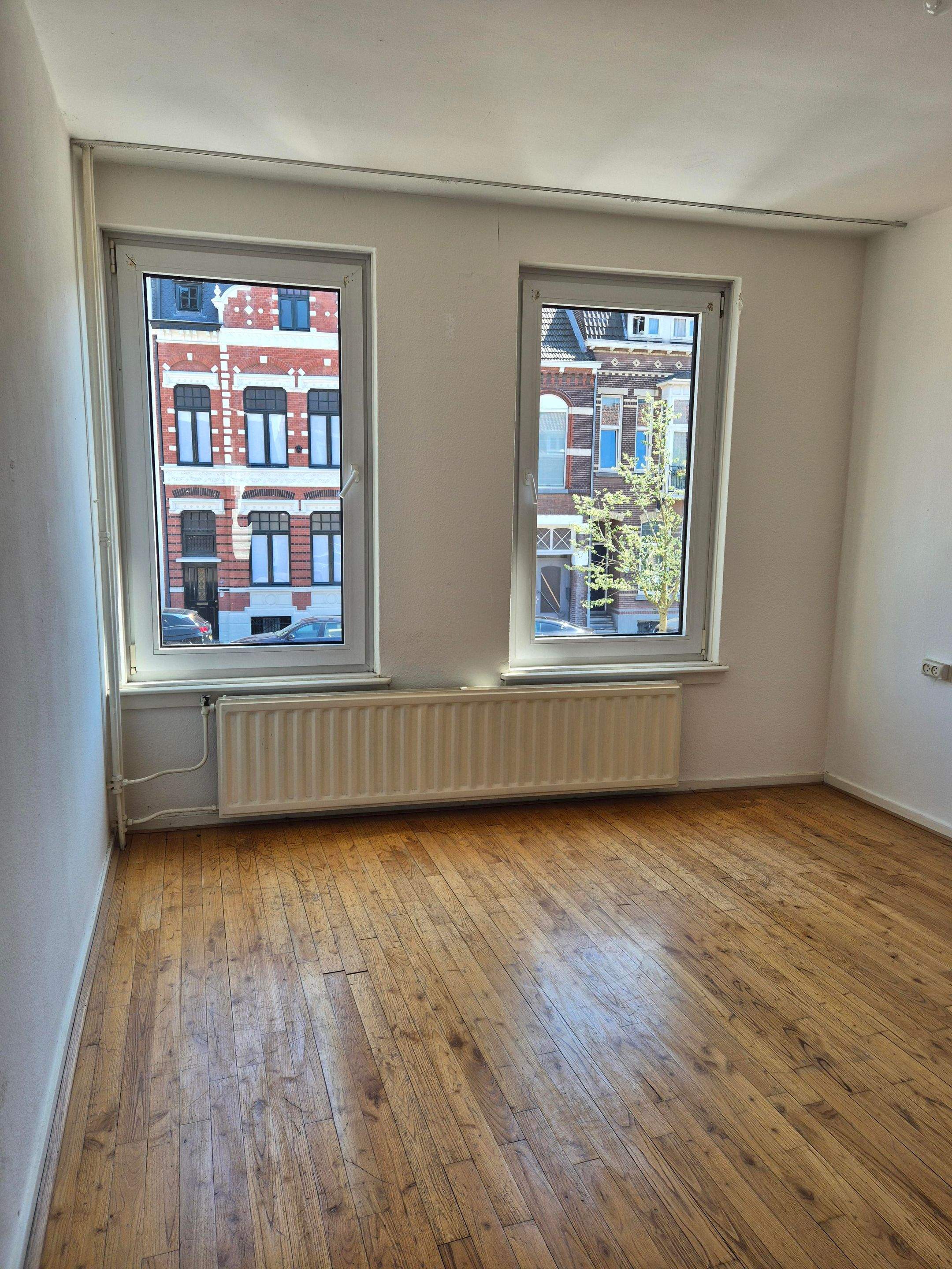 Image 12 of 21