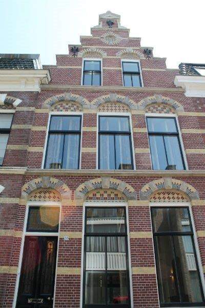 Afbeelding 1 van 12