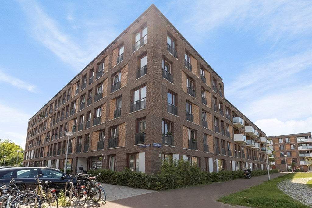 Bild 1 von 19