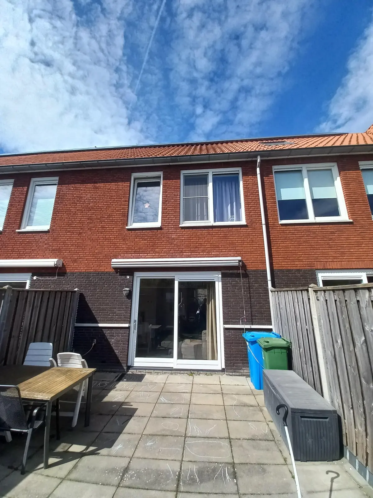 Image 4 of 18