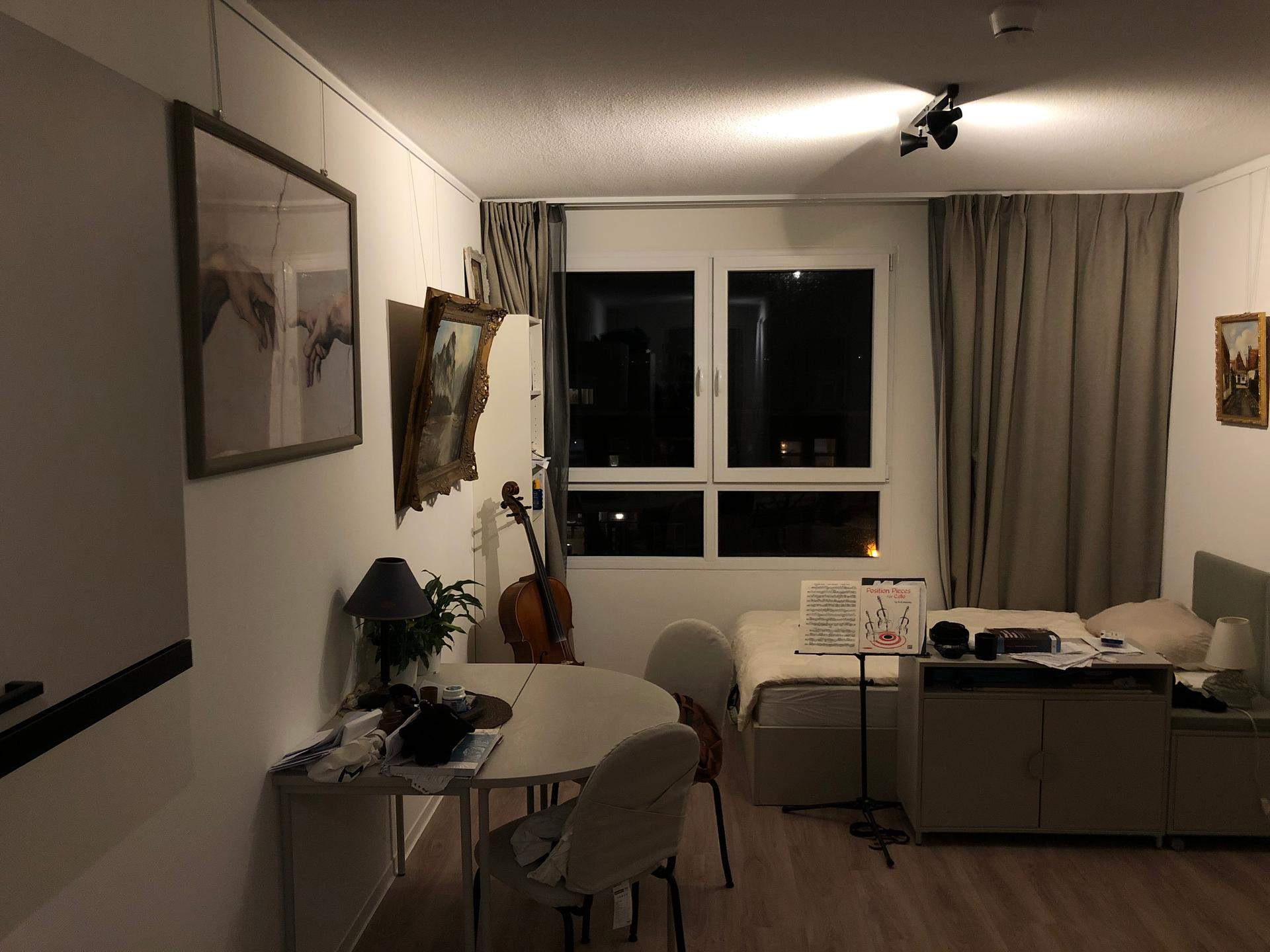 Bild 1 von 8