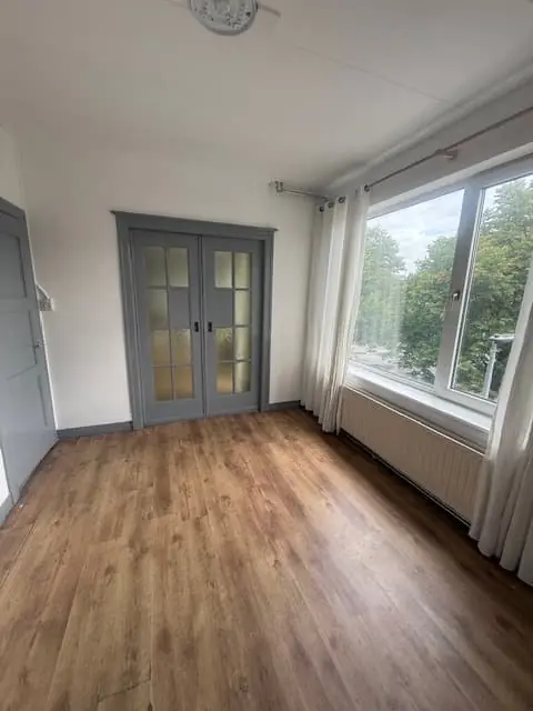 Bild 4 von 9