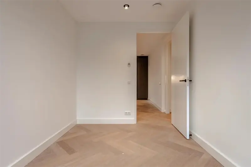 Image 19 of 19