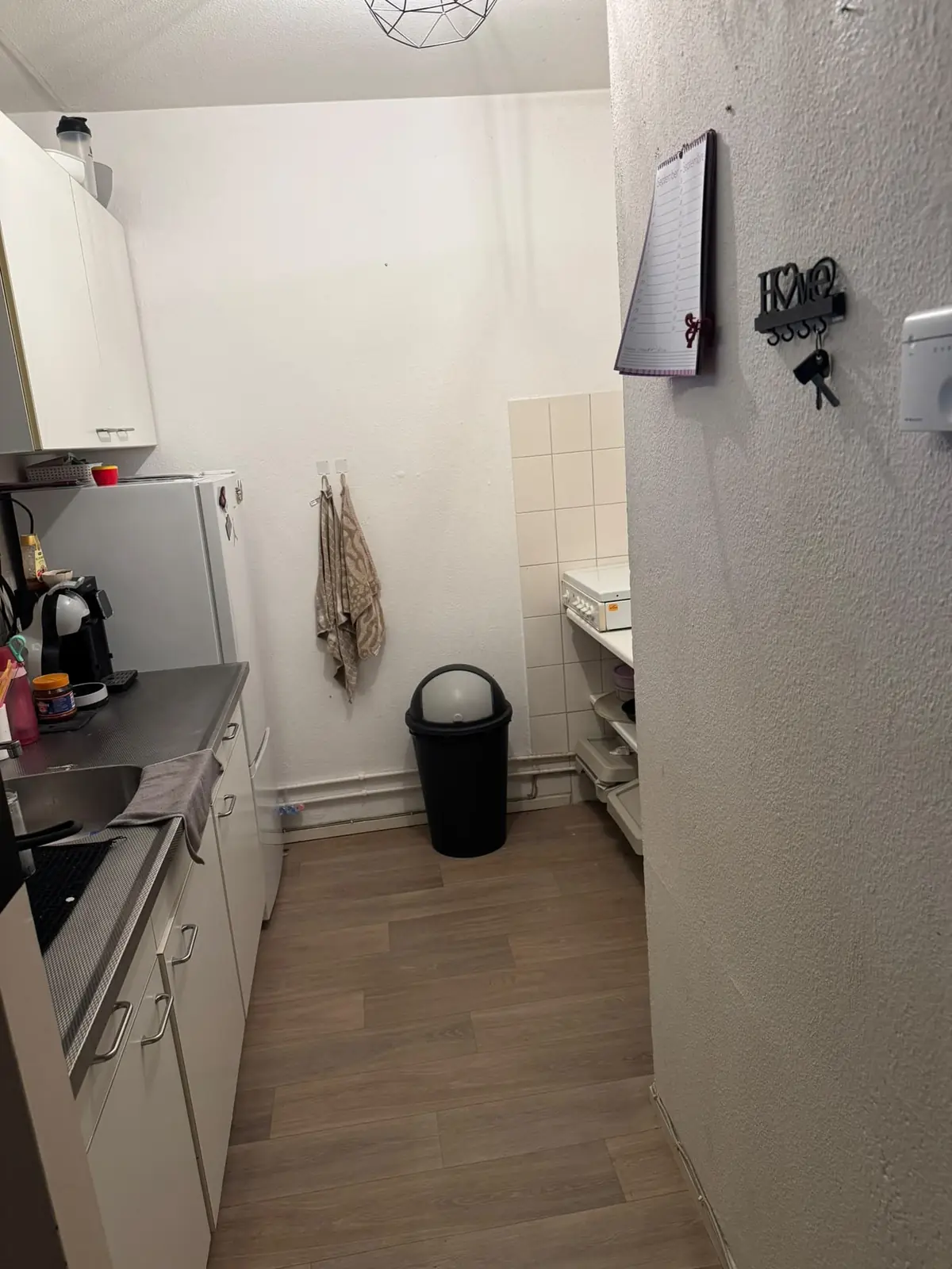 Image 4 of 8