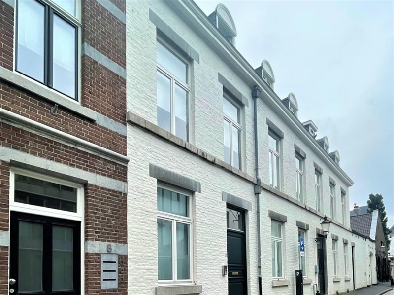 Afbeelding 1 van 12