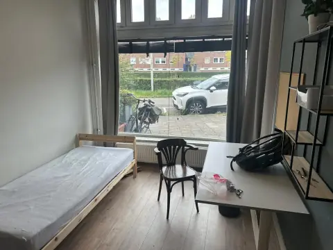 Gemeubileerde kamer Pastoor Moormanstraat, Maastricht - Te huur