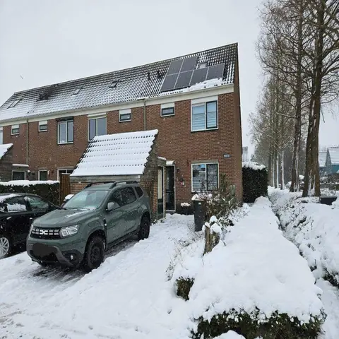 Maison d'angle de 4 pièces à louer à Opperdoes