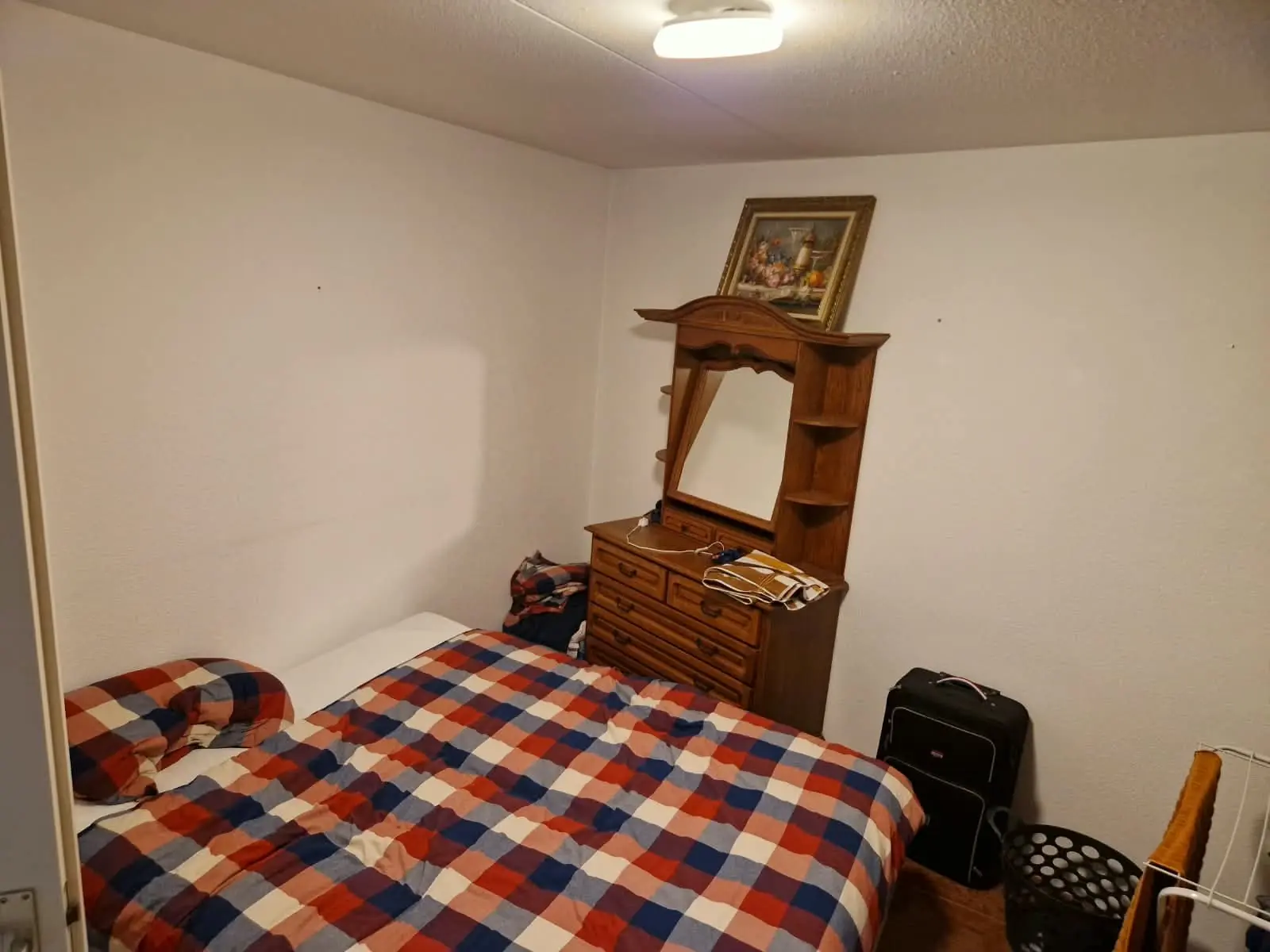 Image 2 of 10