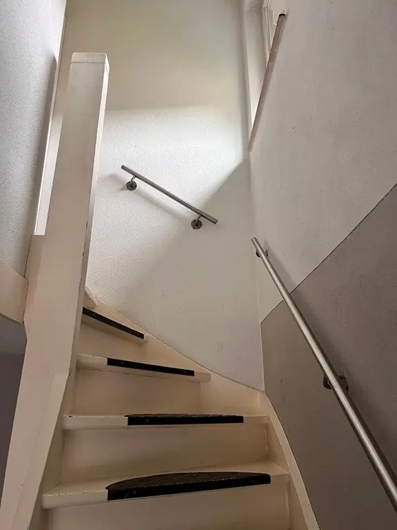 Image 2 of 17